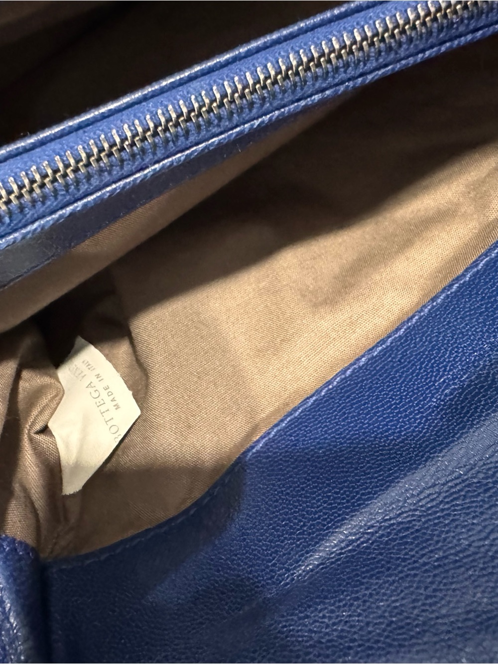 Bottega Veneta Navy Blue Woven Leather Clutch - Picture 6 of 7